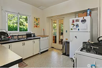 5619 16th Avenue NE, Seattle, WA 98105 - Photo 7