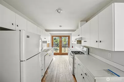 4272 SE Washington Street, Portland, OR 97215 - Photo 7