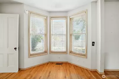 4272 SE Washington Street, Portland, OR 97215 - Photo 11