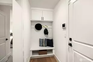 14862 Site 4 NE 2nd Ct, Bellevue, WA 98007 - Photo 3