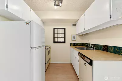 1200 Boylston Avenue #602, Seattle, WA 98101 - Photo 13