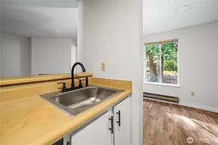 17516 149th Ave SE, Renton, WA 98058 - Photo 7