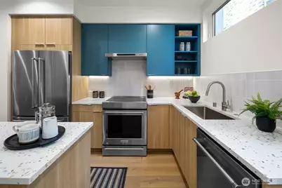 318 C Bellevue Avenue E, Seattle, WA 98102 - Photo 9