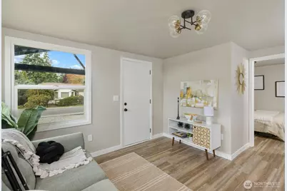 824 108th St S, Tacoma, WA 98444 - Photo 9