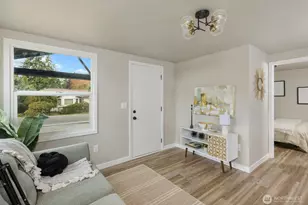 824 108th St S, Tacoma, WA 98444 - Photo 9