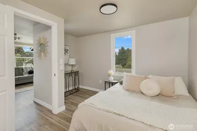 824 108th St S, Tacoma, WA 98444 - Photo 13