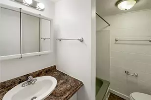 801 NW 54th St, Seattle, WA 98107 - Photo 9