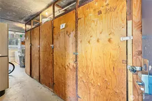 801 NW 54th St, Seattle, WA 98107 - Photo 11