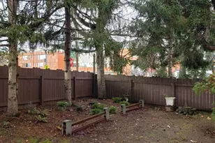8854 Interlake Ave N, Seattle, WA 98103 - Photo 21