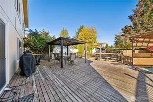 19821 122nd St E, Bonney Lake, WA 98391 - Photo 15