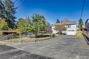 2105 E Highlands St, Bremerton, WA 98310 - Photo 3