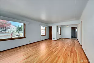 2105 E Highlands St, Bremerton, WA 98310 - Photo 9