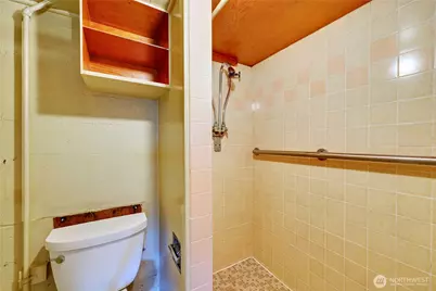 2105 E Highlands Street, Bremerton, WA 98310 - Photo 29