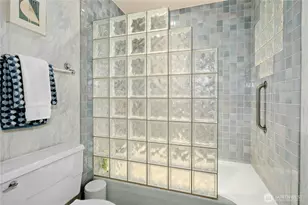 21010 NE 33rd Pl, Sammamish, WA 98074 - Photo 17