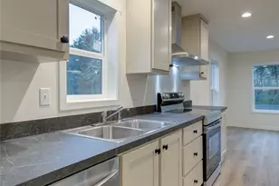 202 E Rain St, Ocean Shores, WA 98569 - Photo 5