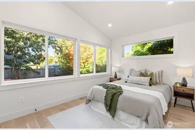 7352 22nd Avenue NW, Seattle, WA 98117 - Photo 17