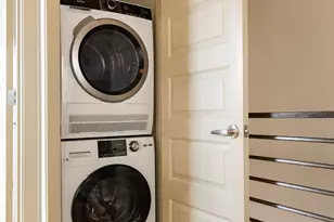 1521 N 80th St, Seattle, WA 98103 - Photo 23