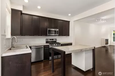 1900 17th Avenue NE, Issaquah, WA 98029 - Photo 11