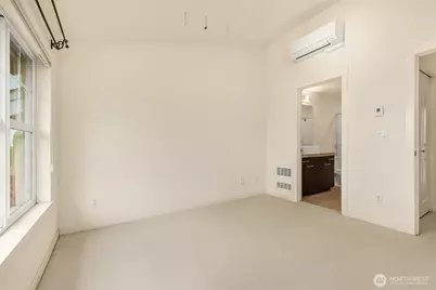 1900 17th Avenue NE, Issaquah, WA 98029 - Photo 19