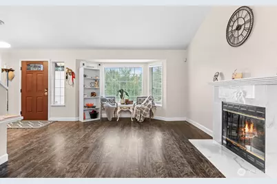 10510 198th Avenue Ct E, Bonney Lake, WA 98391 - Photo 13