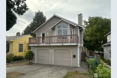 10539 Evanston Avenue N, Seattle, WA 98133 - Photo 1