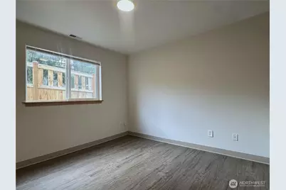 10539 Evanston Avenue N, Seattle, WA 98133 - Photo 27