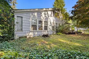 3715 Holiday Dr SE, Olympia, WA 98501 - Photo 11