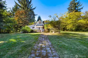 3715 Holiday Dr SE, Olympia, WA 98501 - Photo 5