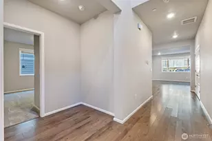 14126 SE 240th Pl, Kent, WA 98042 - Photo 9