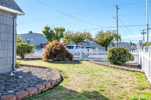 1 D St SW, Castle Rock, WA 98611 - Photo 29