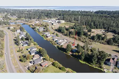 209 Canal Drive SE, Ocean Shores, WA 98569 - Photo 37