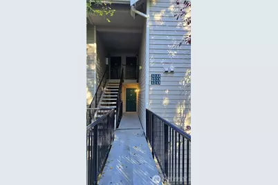 12515 NE 116th Street #B23, Kirkland, WA 98034 - Photo 3