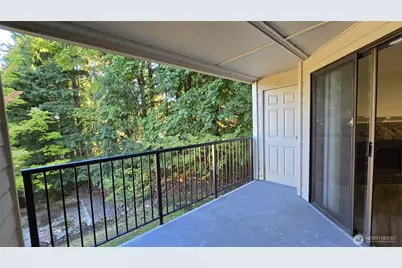 12515 NE 116th Street #B23, Kirkland, WA 98034 - Photo 5