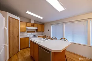 404 N Scheaffer St, Oakville, WA 98568 - Photo 11