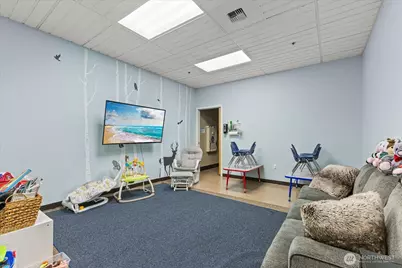 18824 Smokey Point Boulevard, Arlington, WA 98223 - Photo 21