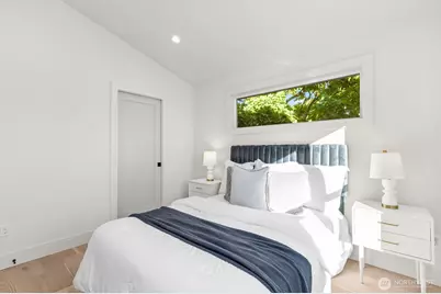 7352 22nd Avenue NW, Seattle, WA 98117 - Photo 15