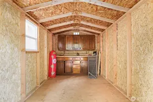 250 NE Silver Pine Dr, Bremerton, WA 98311 - Photo 31