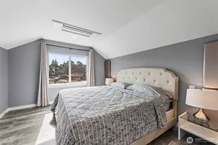 6707 Aurora Ave N, Seattle, WA 98103 - Photo 11