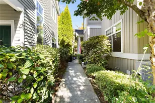 23124 NE 8th Pl, Sammamish, WA 98074 - Photo 3