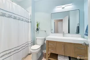 23124 NE 8th Pl, Sammamish, WA 98074 - Photo 17