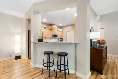 23124 NE 8th Place, Sammamish, WA 98074 - Photo 11