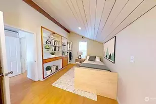 8829 Midvale Ave N, Seattle, WA 98103 - Photo 9