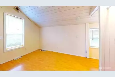 8829 Midvale Avenue N, Seattle, WA 98103 - Photo 7