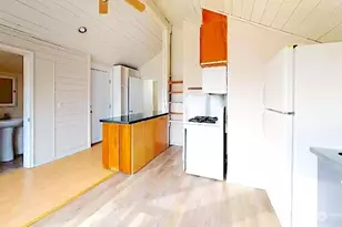 8829 Midvale Ave N, Seattle, WA 98103 - Photo 3