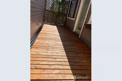 8829 Midvale Avenue N, Seattle, WA 98103 - Photo 19