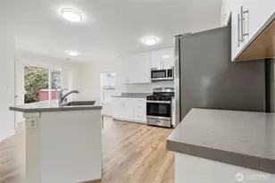 2511 NE 1st St, Renton, WA 98056 - Photo 5