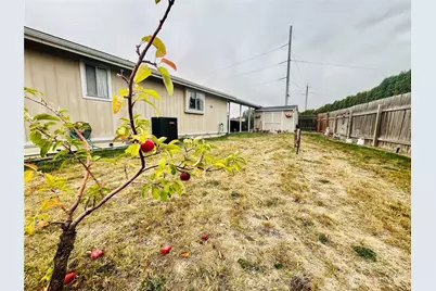 840 NE Karol Loop, College Place, WA 99324 - Photo 17