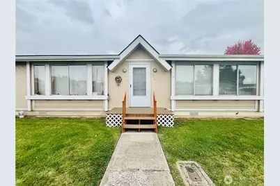 840 NE Karol Loop, College Place, WA 99324 - Photo 3