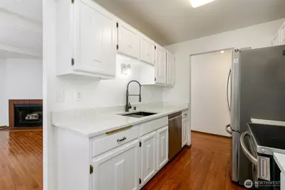 2034 14th Avenue W #302, Seattle, WA 98119 - Photo 11