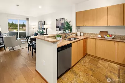 668 S Lane Street #711, Seattle, WA 98104 - Photo 13